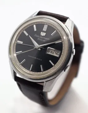 Black Seiko 5 Sportsmatic Deluxe