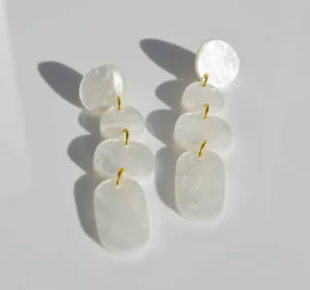 Juno Earrings - Pearl